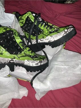 Cape Robbin Neon Green Snake-Print Lace-Up Women’s Boots